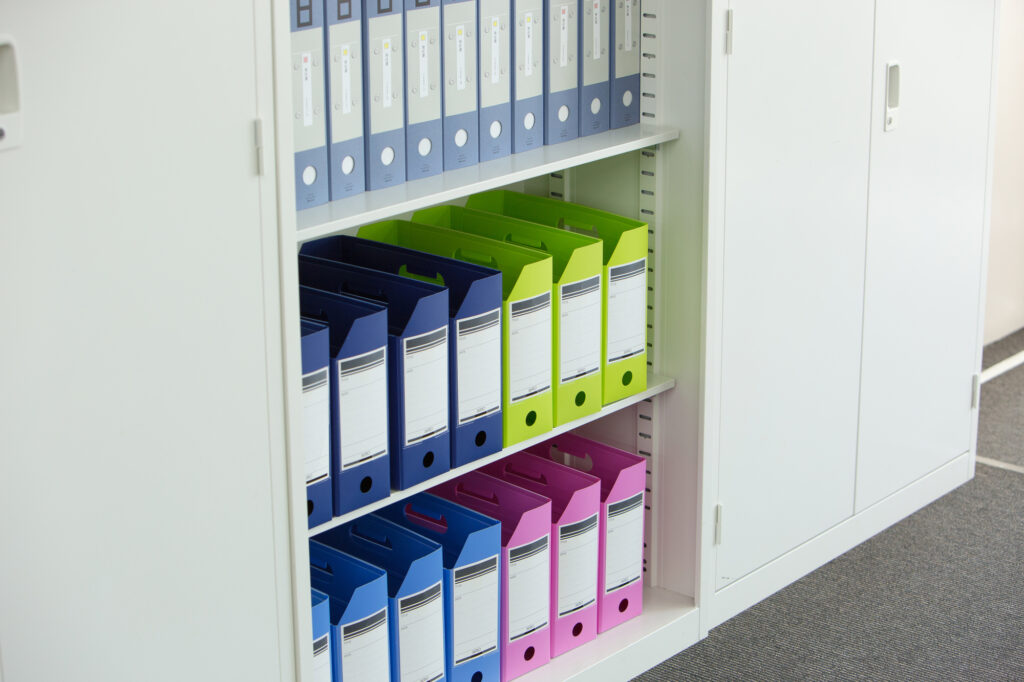 大量の書類の劣化・紛失を防ぐ保管方法